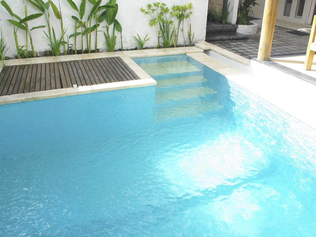 Starfish Bali Villa Seminyak Rum bild